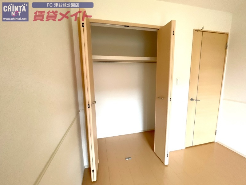 収納　同型タイプ画像