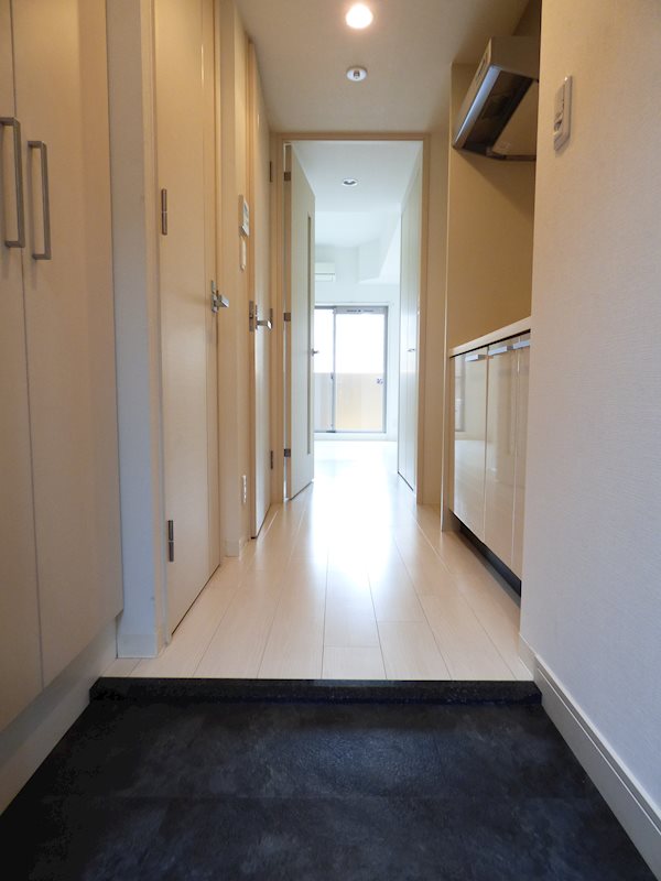 玄関　★見学予約受付中★