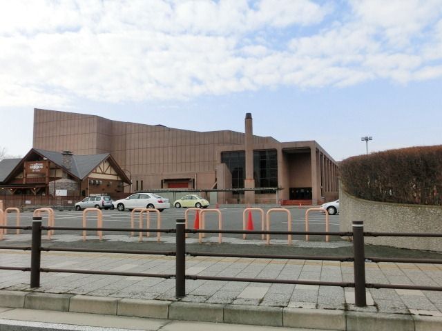 図書館　四街道市立図書館（図書館）まで1100m