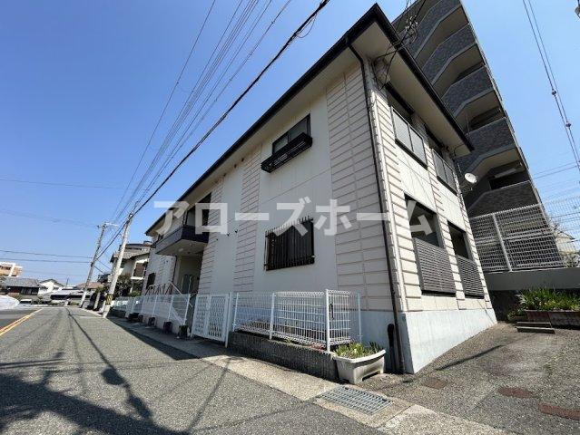 建物外観　※室内写真は同一建物別室につきイメージです。