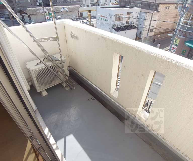 バルコニー　南西向きのバルコニー。