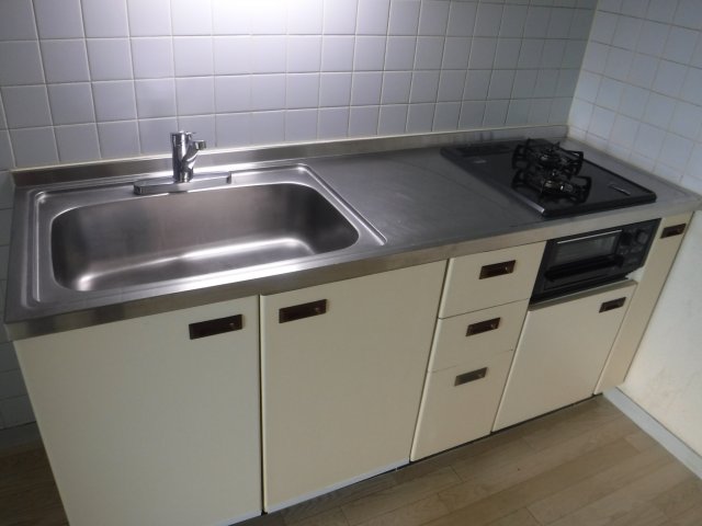 キッチン　他のお部屋の参考写真となります。