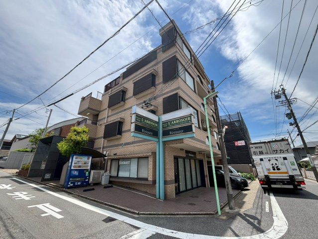 建物外観　ピボット桐林ビル