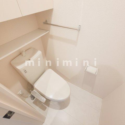 トイレ　※写真は別号室のものですので現状優先とさせていただきます