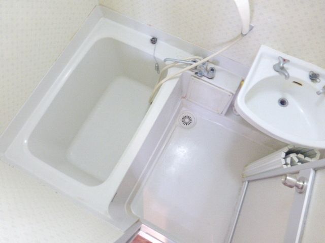 バス・シャワールーム　★洗面台もあります★