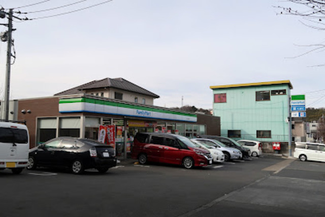 コンビニ　ファミリーマート八王子上柚木店（コンビニ）まで443m