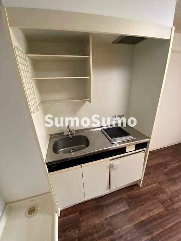 キッチン　コンパクトなキッチンで掃除もラクラク