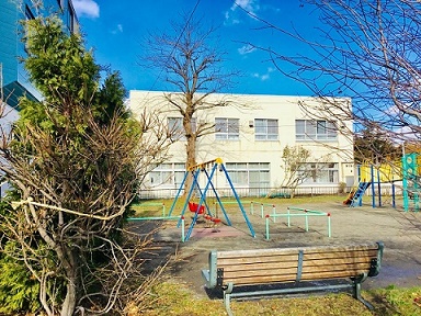 幼稚園・保育園　札幌市あけぼの保育園（幼稚園・保育園）まで491m
