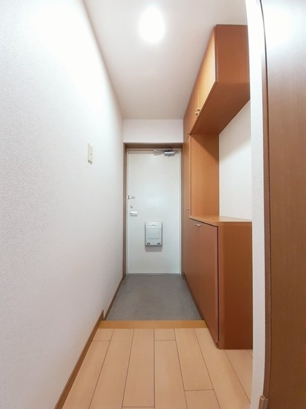 玄関　図面と現状に相違がある場合には現状を優先