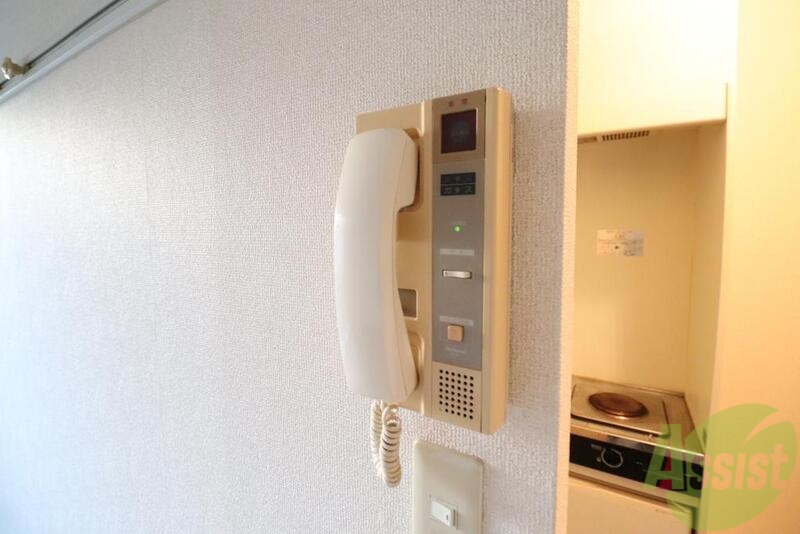 セキュリティ　来客は確認してから出てくださいね