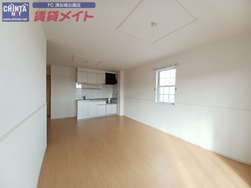 居室・リビング　別部屋反転画像参考