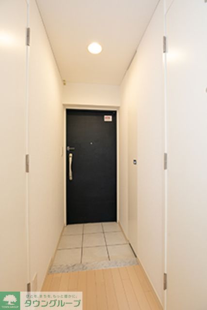 玄関　※写真は同タイプ住戸です。