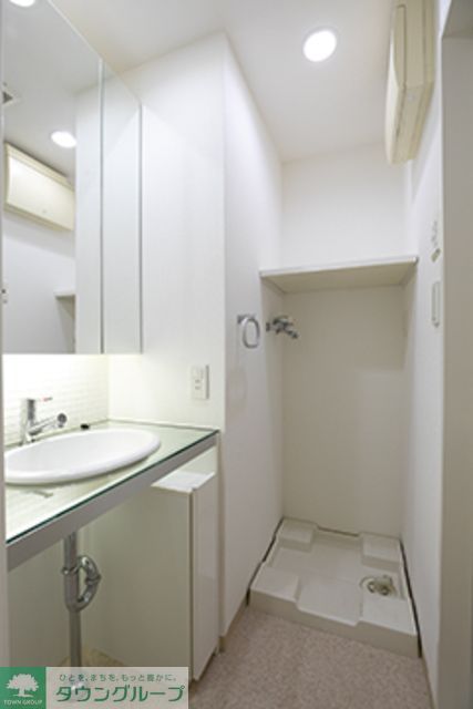 洗面設備　※写真は同タイプ住戸です。