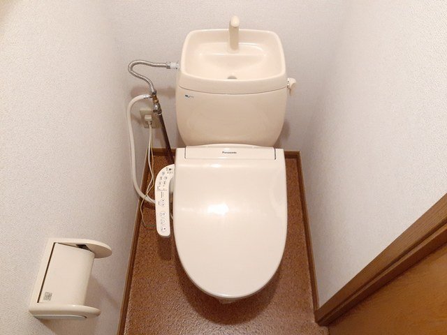 トイレ　トイレもきれいです