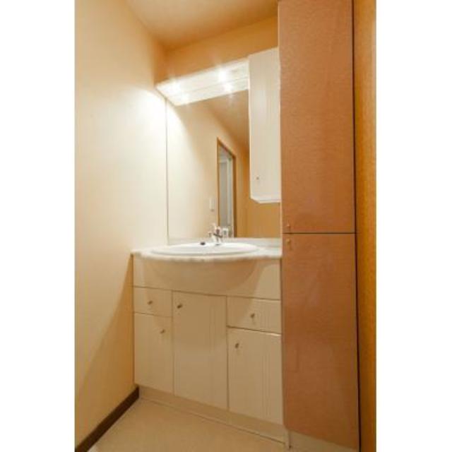 洗面設備　※写真は同タイプ住戸です。