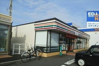 コンビニ　セブンイレブン高松春日町片田店（コンビニ）まで350m
