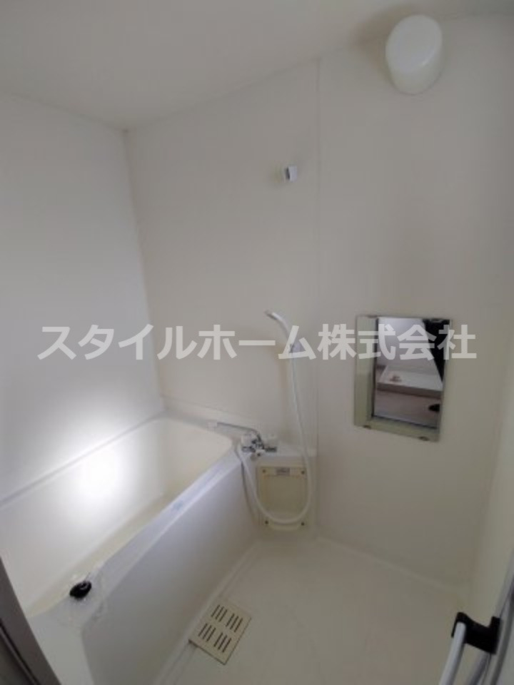 バス・シャワールーム　きれいなお風呂です