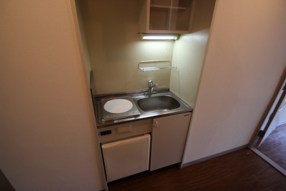 キッチン　※別部屋の写真です