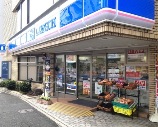 コンビニ　ローソン北参道駅前店（コンビニ）まで247m