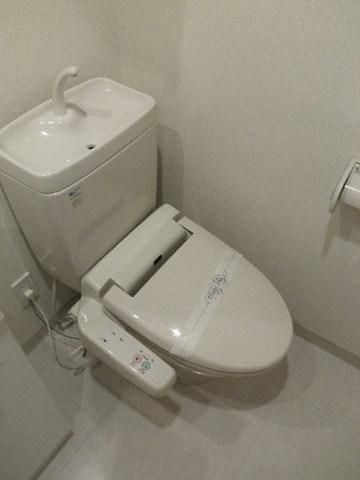 トイレ　★温水洗浄便座付き★