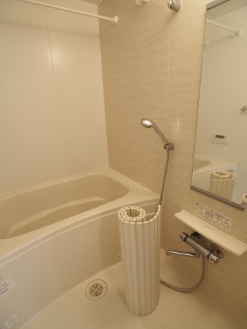 バス・シャワールーム　※同物件の別部屋参考写真です。