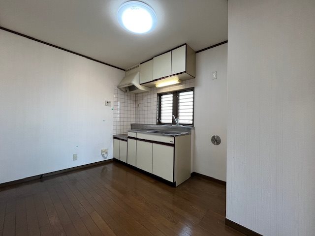 居室・リビング　クリーニング前の写真です。