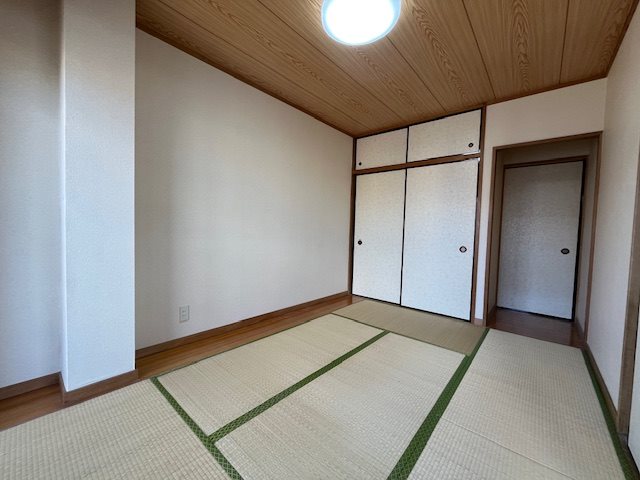 その他部屋・スペース　クリーニング前の写真です。