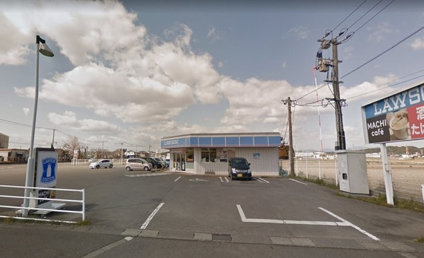 コンビニ　ローソン宮崎村角町店（コンビニ）まで842m