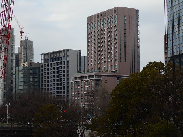 病院　順天堂大学医学部付属順天堂医院（病院）まで766m