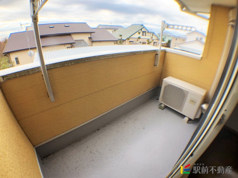 バルコニー　洗濯物干せます