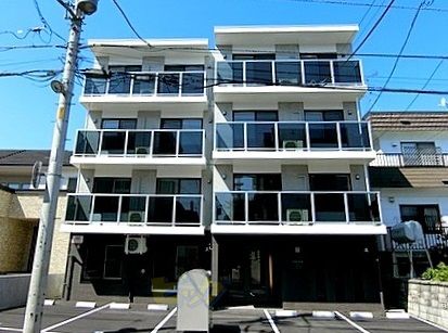 建物外観　インターネットが無料で利用可能なマンションです♪