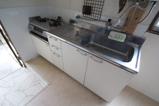 キッチン　※別部屋の写真です。