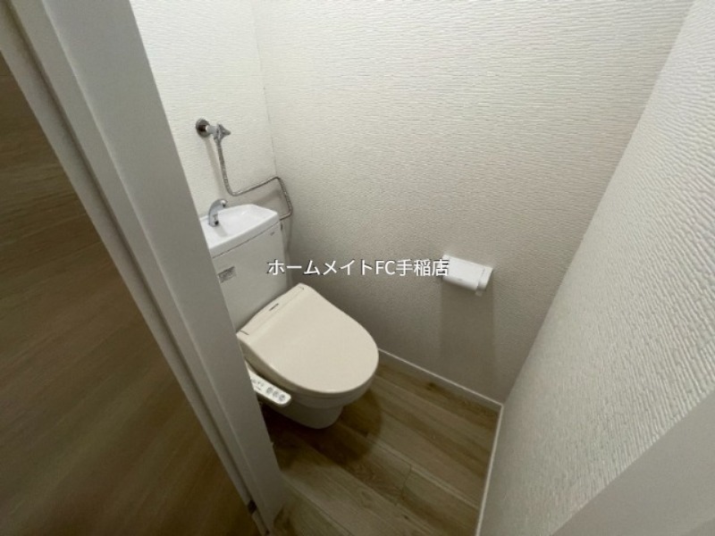 トイレ　ウォシュレット付き♪