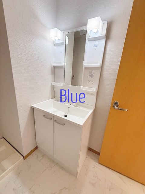洗面設備　同仕様