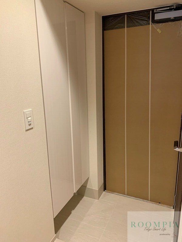 玄関　物件画像