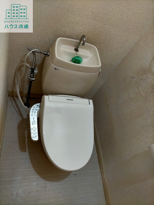 トイレ　※別号室の写真になります。※別号室の写真になります。