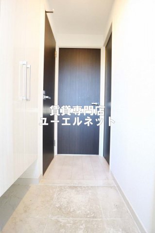 玄関　住まいの顔ともなる玄関