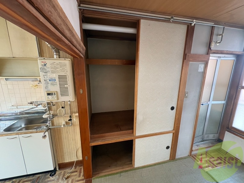 収納　押入です。和室はやっぱり落ち着きがありますね。