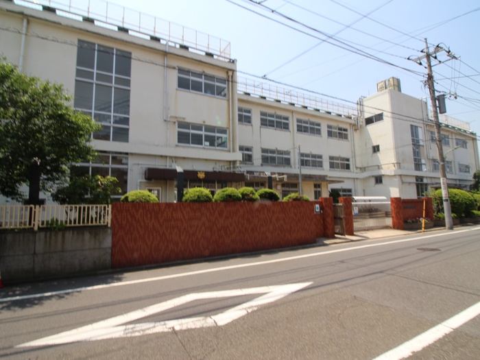中学校　大田区立安方中学校（中学校）まで230m