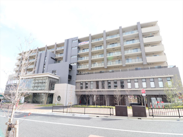 建物外観　綺麗な建物