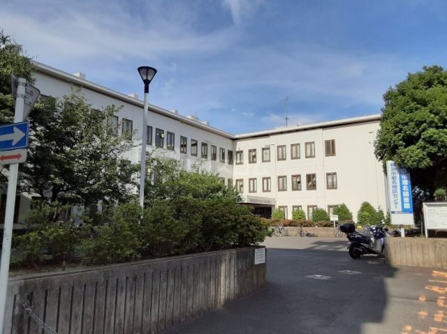 図書館　横浜市港北図書館（図書館）まで1805m