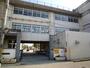 小学校　宝塚市立　小浜小学校（小学校）まで560m