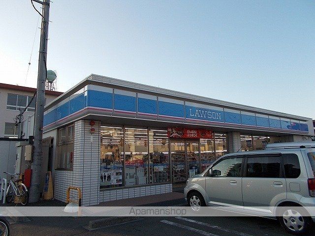 コンビニ　ローソン静岡曲金５丁目店（コンビニ）まで700m