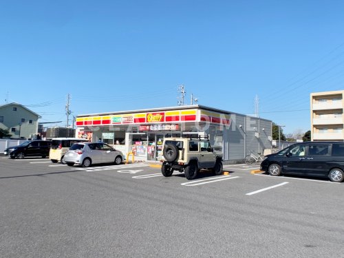 コンビニ　デイリーヤマザキ 知立鳥居3丁目店（コンビニ）まで299m