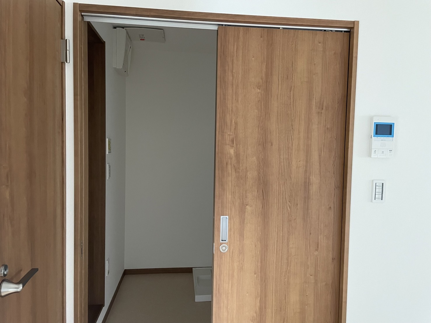 MARUHATHI HEIGHTS 104の内装写真