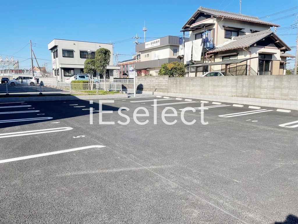 駐車場　敷地内駐車場も募集中です！