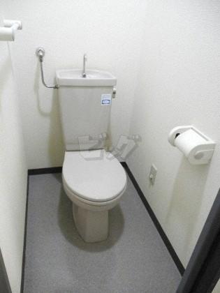 トイレ　広いトイレスペース☆