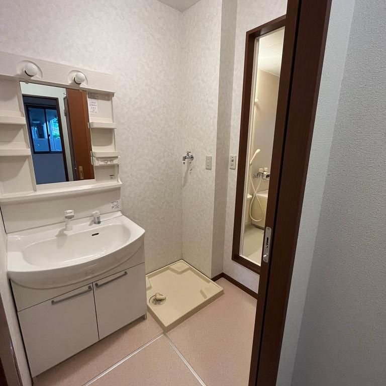 洗面設備　※同建物別室参照