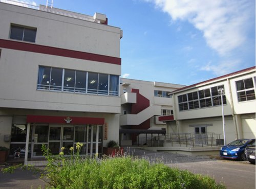 小学校　幸町小学校（小学校）まで828m