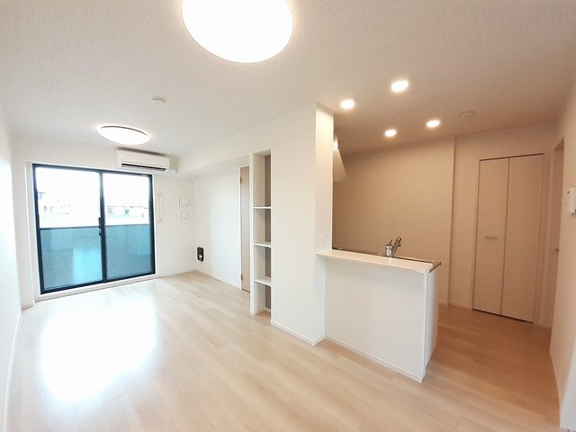 居室・リビング　ゆったりとした居間です